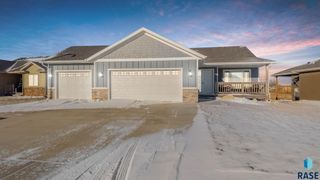6205 S Dublin Ave Avenue, Sioux Falls, SD 57106