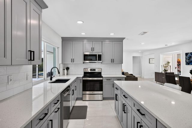 6351 NE 22nd Avenue, Fort Lauderdale, FL 33308