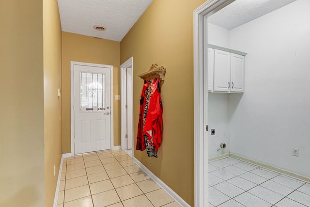 5286 AUTUMN FORREST DR, Memphis, TN 38125