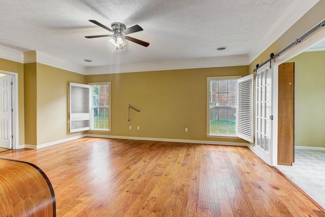 5286 AUTUMN FORREST DR, Memphis, TN 38125