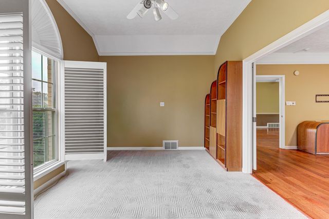 5286 AUTUMN FORREST DR, Memphis, TN 38125