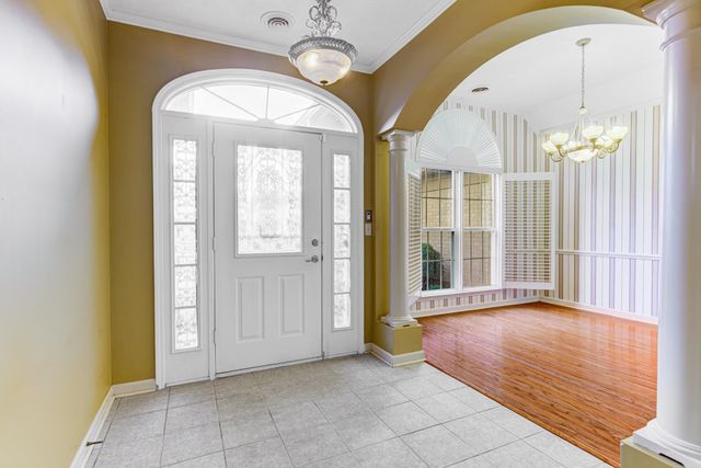 5286 AUTUMN FORREST DR, Memphis, TN 38125