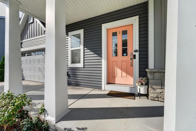 7604 Autumn Blaze Trail, Deforest, WI 53532