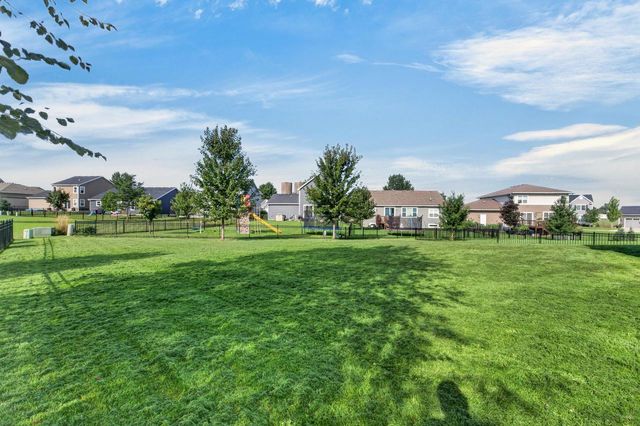 7604 Autumn Blaze Trail, Deforest, WI 53532