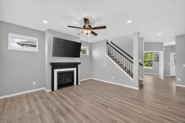 7604 Autumn Blaze Trail, Deforest, WI 53532