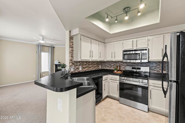 750 E NORTHERN Avenue 2044, Phoenix, AZ 85020