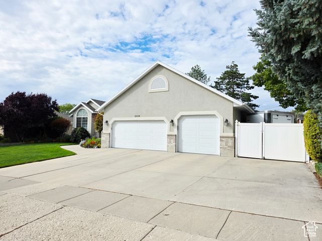 2559 E CUPECOY DR, Cottonwood Heights, UT 84121