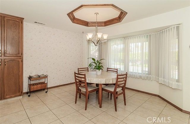 7355 N Pacific, Fresno, CA 93711