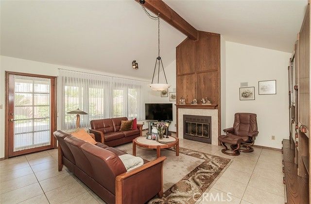 7355 N Pacific, Fresno, CA 93711