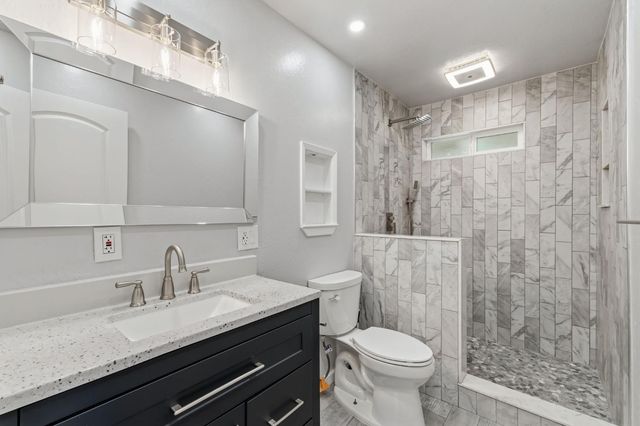 873 W Euclid Avenue, Clovis, CA 93612