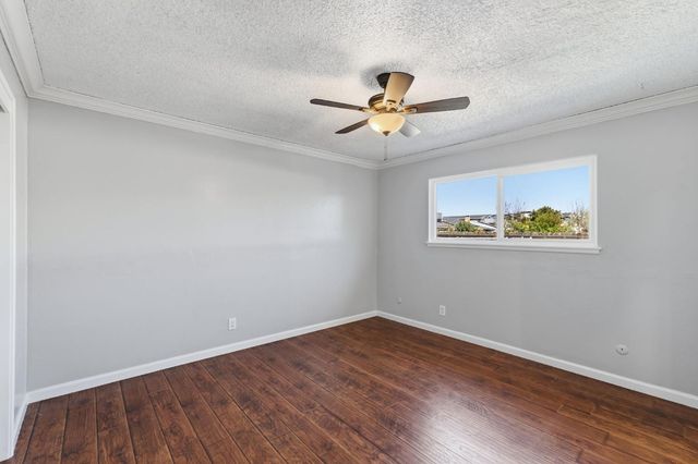 873 W Euclid Avenue, Clovis, CA 93612