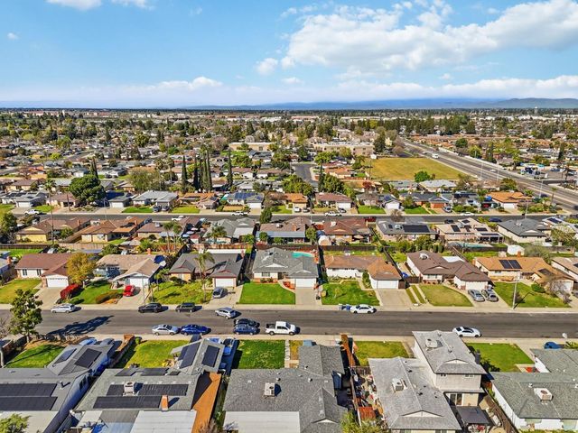 873 W Euclid Avenue, Clovis, CA 93612