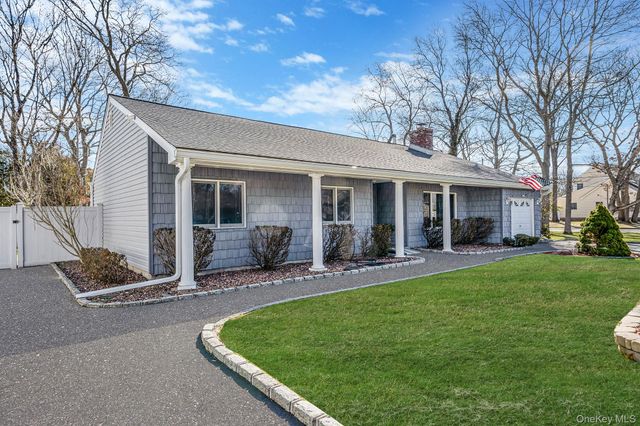 77 Propose Road, Shirley, NY 11967