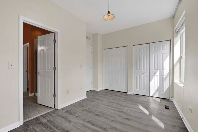 2503 S Calumet Avenue, Chicago, IL 60616