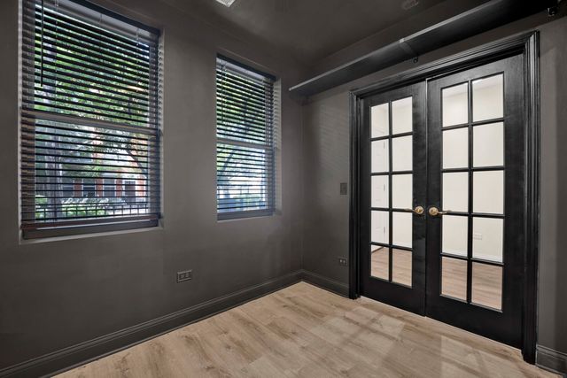 2503 S Calumet Avenue, Chicago, IL 60616