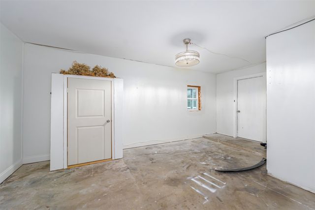 321 Iberis Drive, Arlington, TX 76018