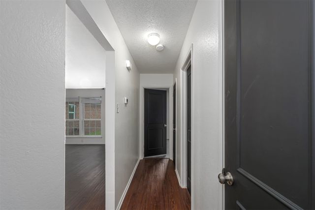 321 Iberis Drive, Arlington, TX 76018