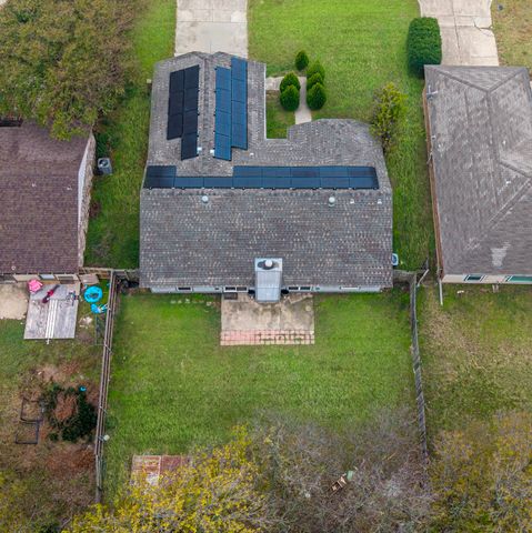 321 Iberis Drive, Arlington, TX 76018