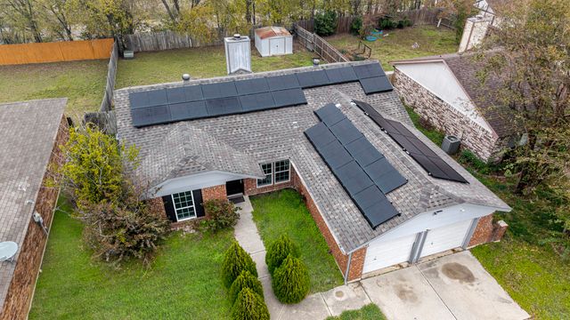 321 Iberis Drive, Arlington, TX 76018