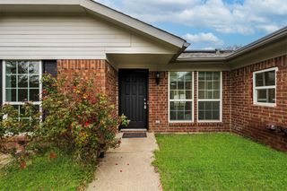 321 Iberis Drive, Arlington, TX 76018
