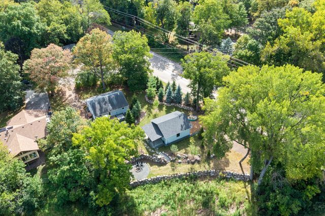 10 Woodlawn Avenue, Excelsior, MN 55331