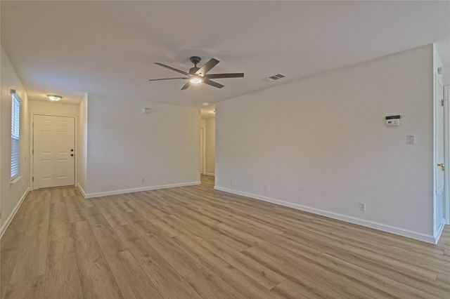 313 Avalanche Ave, Georgetown, TX 78626