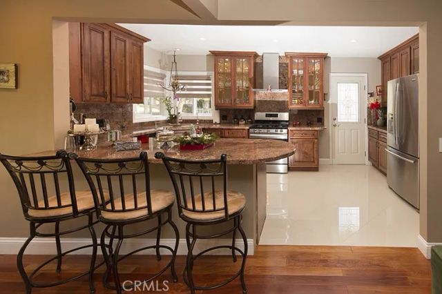3238 Montrose, La Crescenta, CA 91214