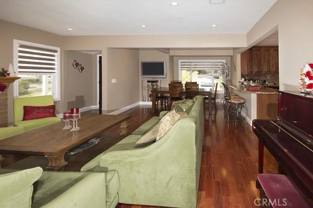 3238 Montrose, La Crescenta, CA 91214