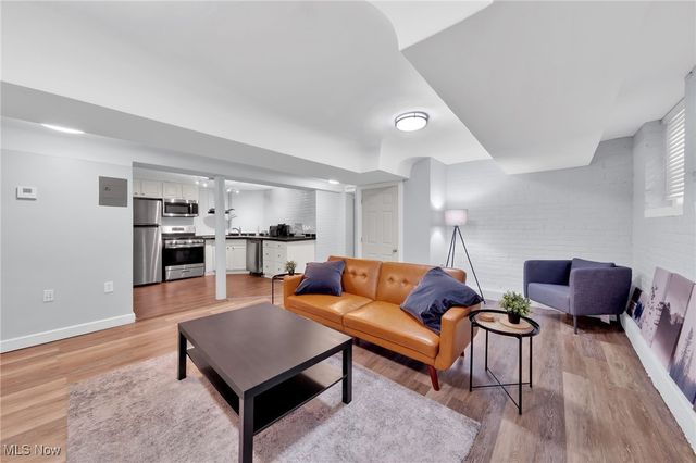 11433 Ashbury Avenue 1, Cleveland, OH 44106