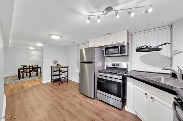 11433 Ashbury Avenue 1, Cleveland, OH 44106