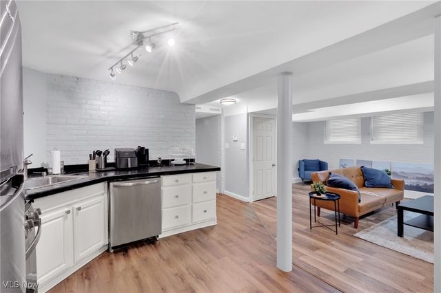 11433 Ashbury Avenue 1, Cleveland, OH 44106