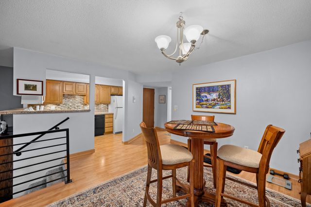 4902 University Avenue 325, Des Moines, IA 50311