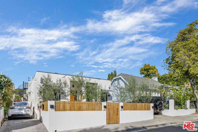 1205 N GENESEE Avenue, West Hollywood, CA 90046