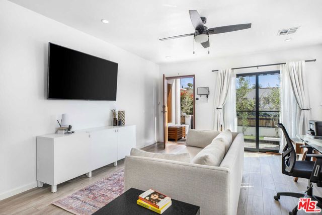 1205 N GENESEE Avenue, West Hollywood, CA 90046