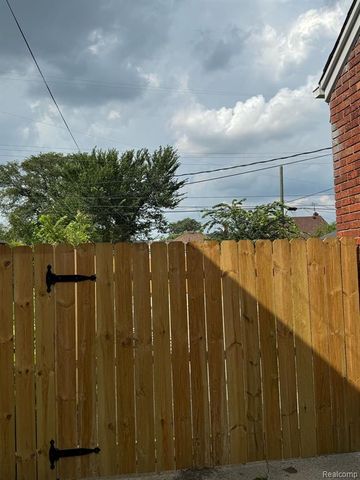 14919 Fairmount Drive, Detroit, MI 48205