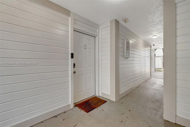 18965 NW 62nd Avenue 210, Hialeah, FL 33015