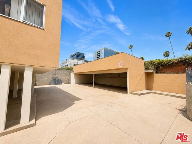 541 S Normandie Avenue, Los Angeles, CA 90020