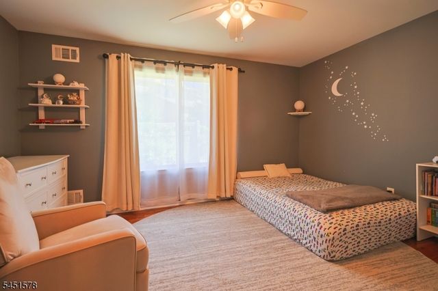 2 Hart Dr, West Orange Twp., NJ 07052