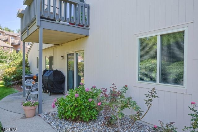 2 Hart Dr, West Orange Twp., NJ 07052