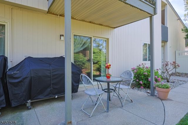 2 Hart Dr, West Orange Twp., NJ 07052