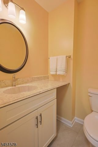 2 Hart Dr, West Orange Twp., NJ 07052