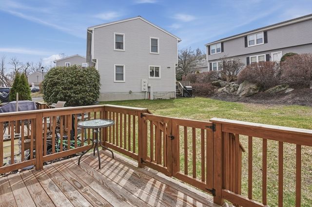 270 Sunderland Road 2, Worcester, MA 01604