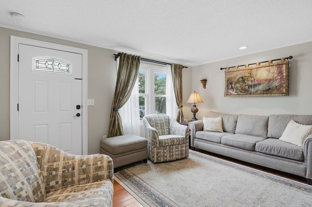 270 Sunderland Road 2, Worcester, MA 01604