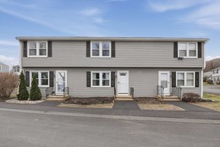 270 Sunderland Road 2, Worcester, MA 01604
