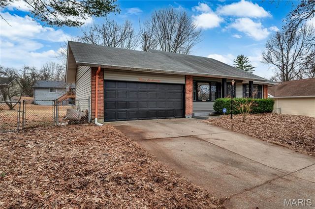 12670 Parktrails Lane, Black Jack, MO 63033