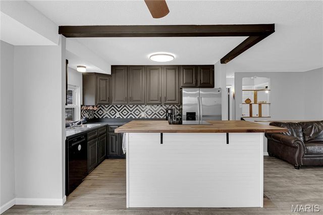 12670 Parktrails Lane, Black Jack, MO 63033