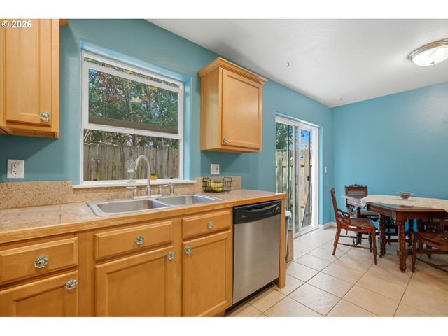 673 Se 148TH Ave 11, Portland, OR 97233