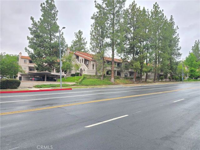 7115 Woodlake B, West Hills, CA 91307
