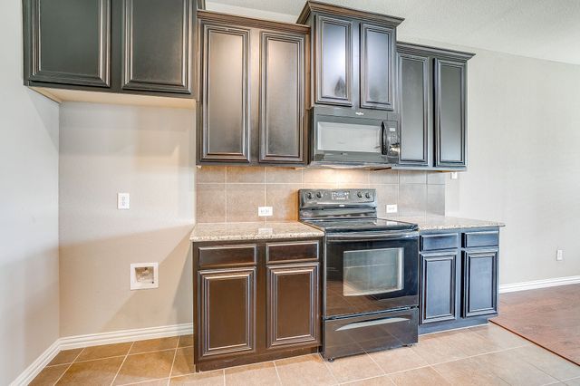 1537 Silverstone Drive, Weatherford, TX 76087