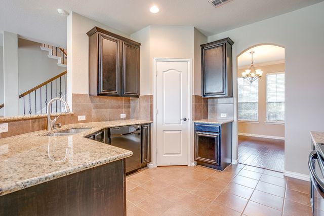 1537 Silverstone Drive, Weatherford, TX 76087